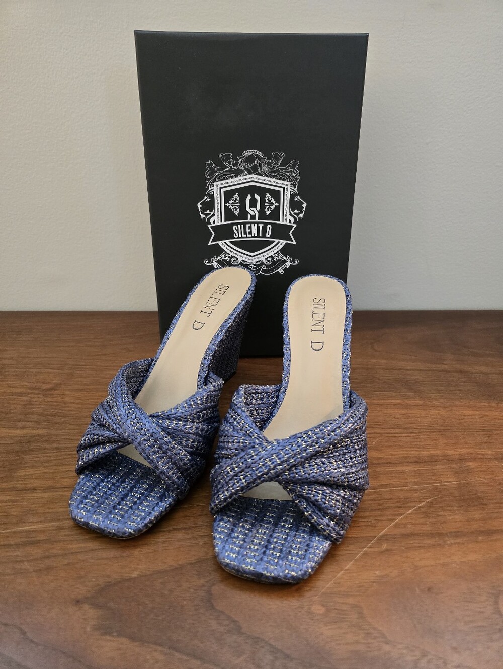 Silent D, Katia Blue Raffia Wedge Sandals, Size 38, EUC